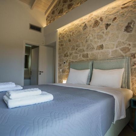 Astrali Stone Villas ปารามิเธีย ภายนอก รูปภาพ