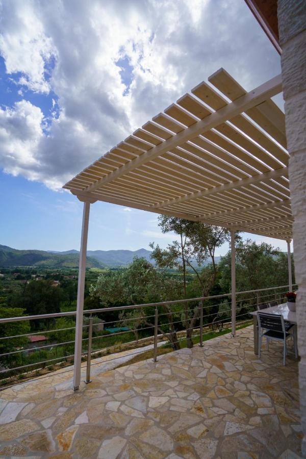 Astrali Stone Villas ปารามิเธีย ภายนอก รูปภาพ