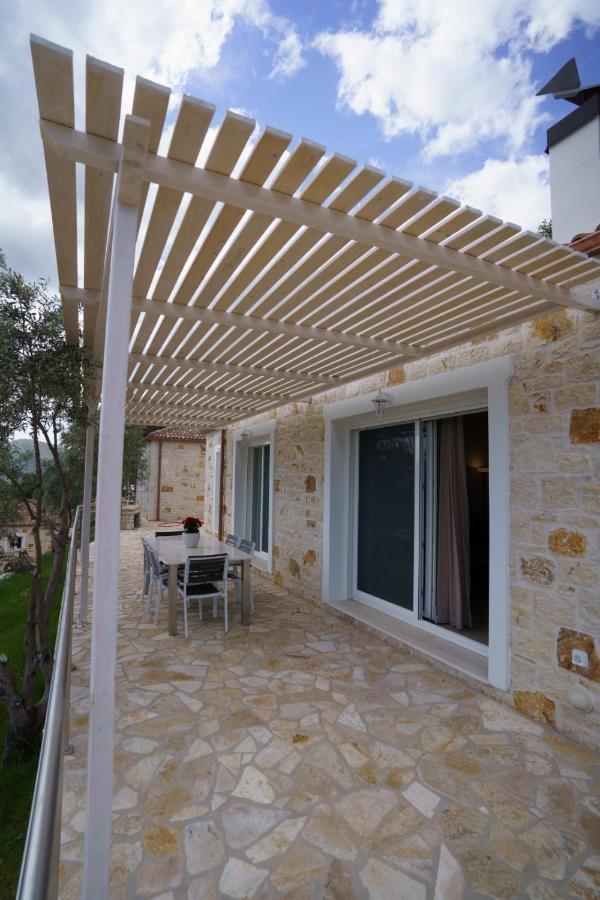 Astrali Stone Villas ปารามิเธีย ภายนอก รูปภาพ