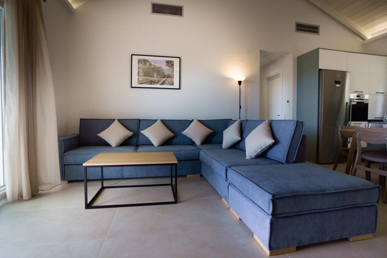 Astrali Stone Villas ปารามิเธีย ภายนอก รูปภาพ