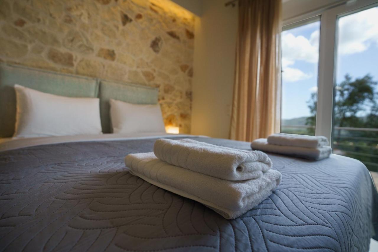 Astrali Stone Villas ปารามิเธีย ภายนอก รูปภาพ