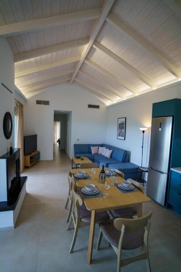 Astrali Stone Villas ปารามิเธีย ภายนอก รูปภาพ