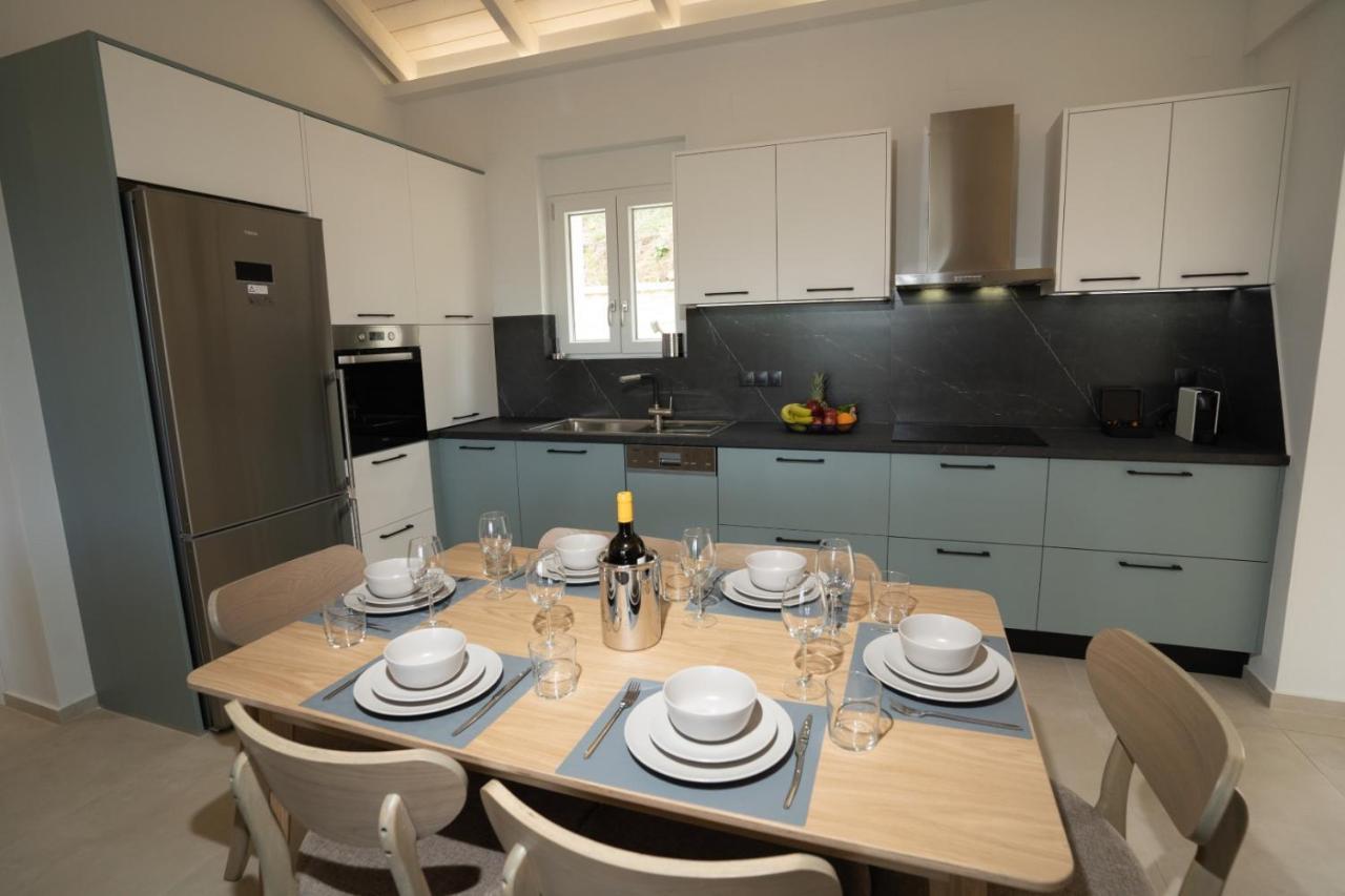Astrali Stone Villas ปารามิเธีย ภายนอก รูปภาพ