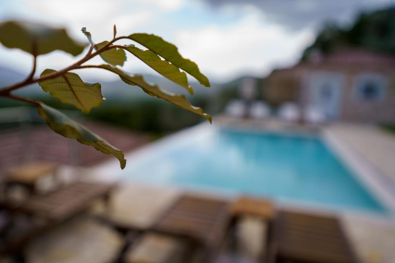Astrali Stone Villas ปารามิเธีย ภายนอก รูปภาพ