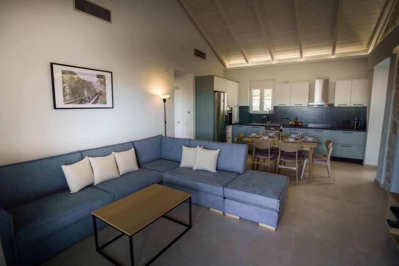 Astrali Stone Villas ปารามิเธีย ภายนอก รูปภาพ