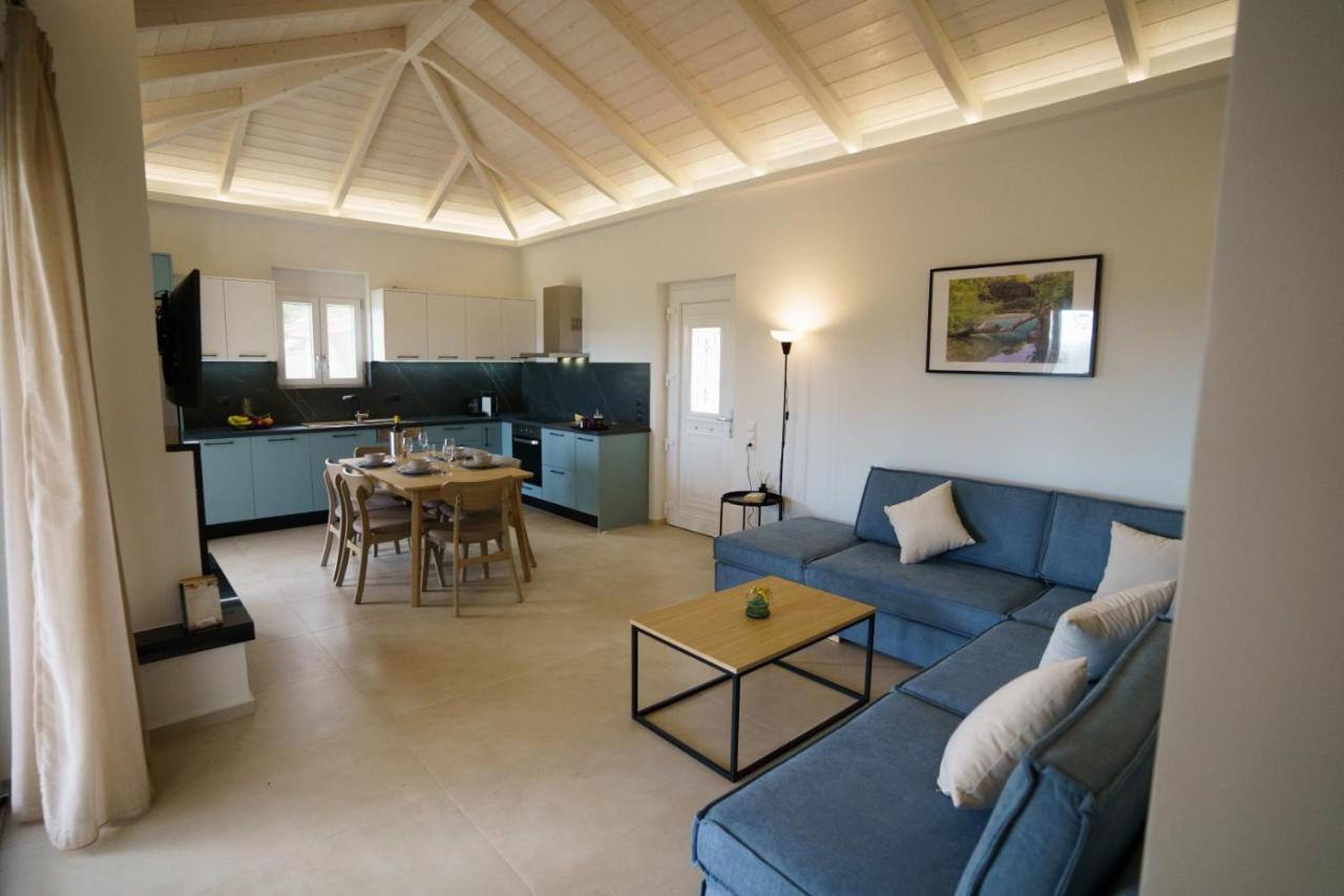 Astrali Stone Villas ปารามิเธีย ภายนอก รูปภาพ