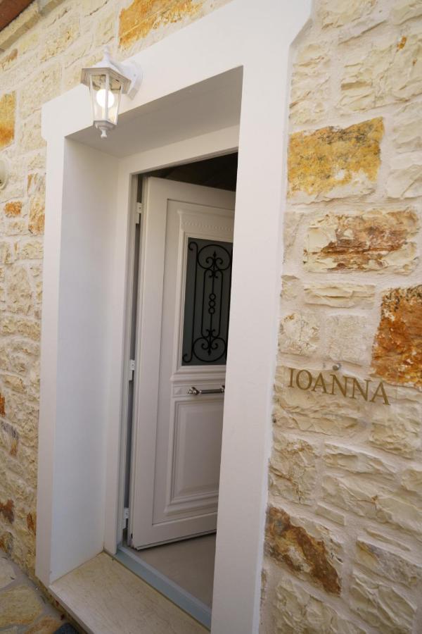 Astrali Stone Villas ปารามิเธีย ภายนอก รูปภาพ