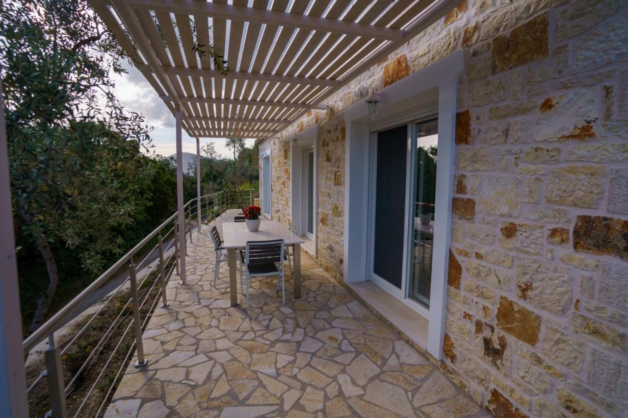 Astrali Stone Villas ปารามิเธีย ภายนอก รูปภาพ